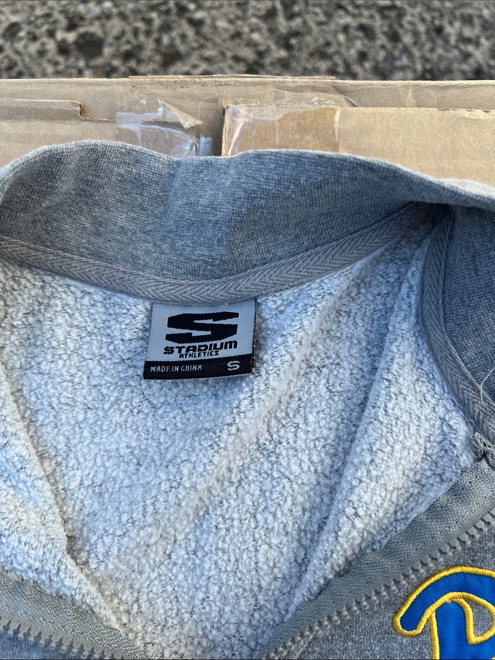 Pitt Panthers Zip Up Sweatshirt Size Small - Picture 2 of 4
